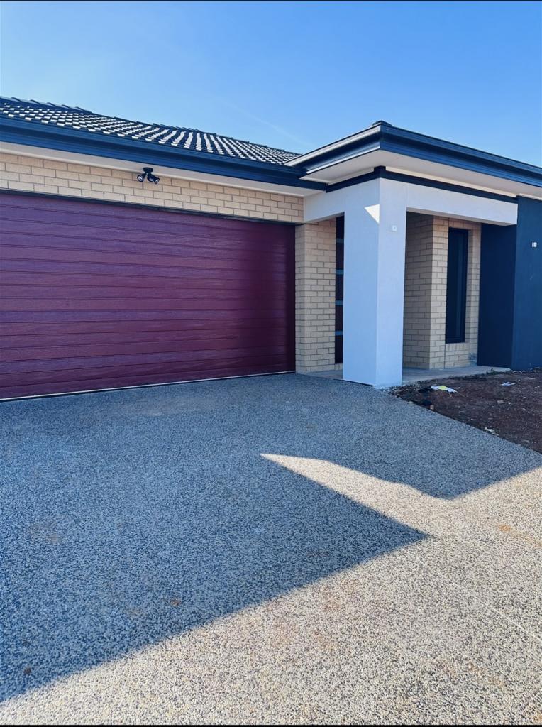 23 Mewat Cct, Thornhill Park, VIC 3335