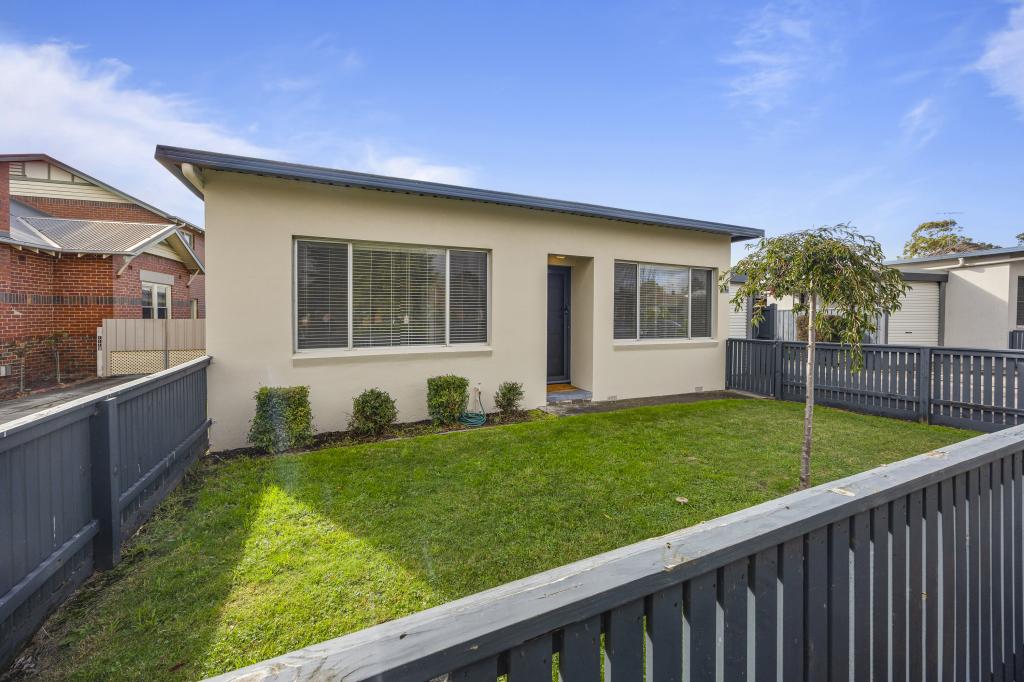 1/1110 Gregory St, Lake Wendouree, VIC 3350