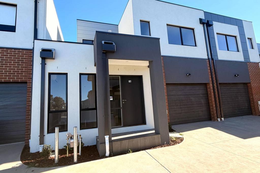 16 Bawar Pl, Hallam, VIC 3803