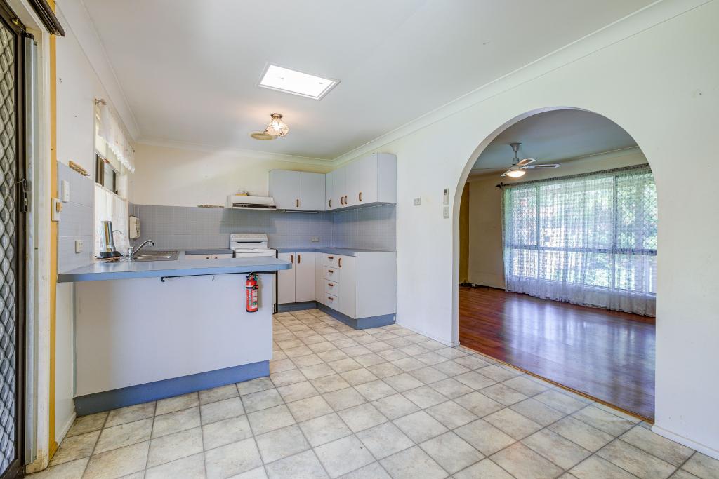 27 Cameron St, Redbank Plains, QLD 4301