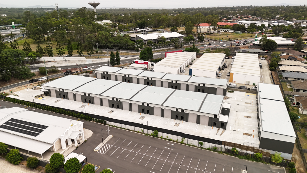 17-19 Middle Rd, Hillcrest, QLD 4118