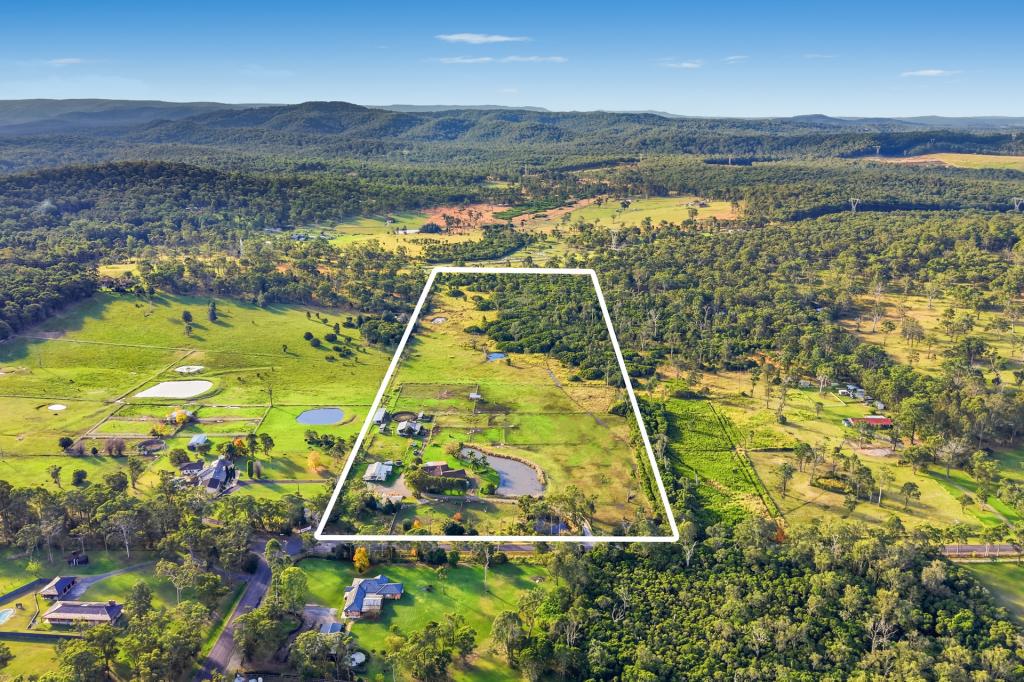 70 Sandra St, Jilliby, NSW 2259