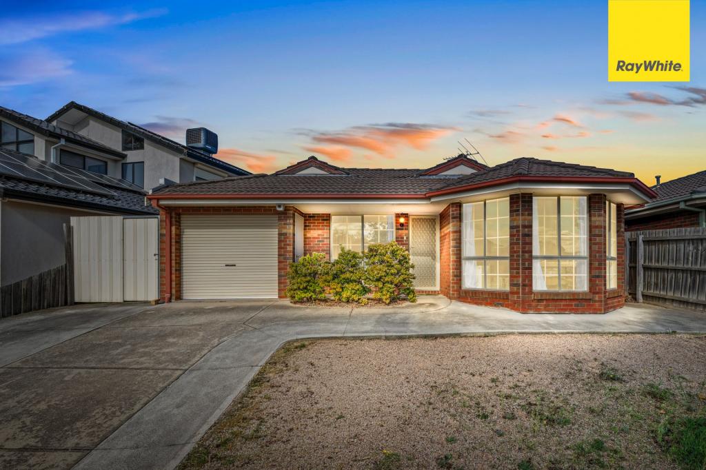 25 Milligan Pde, Sydenham, VIC 3037