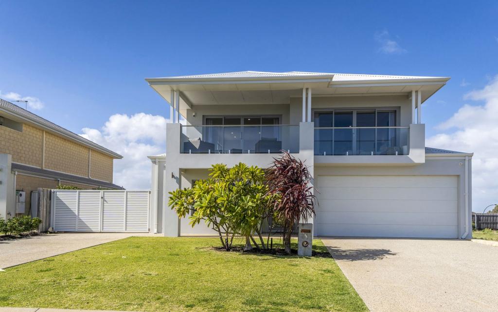 11 Lorea Loop, Halls Head, WA 6210