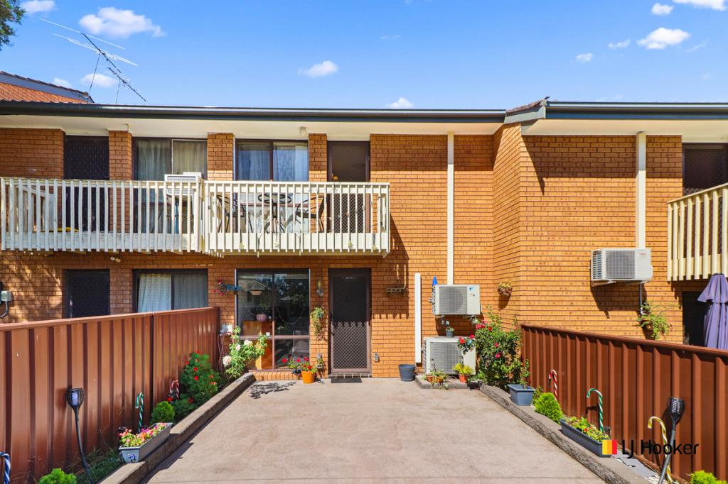 4/4 Highfield Rd, Quakers Hill, NSW 2763