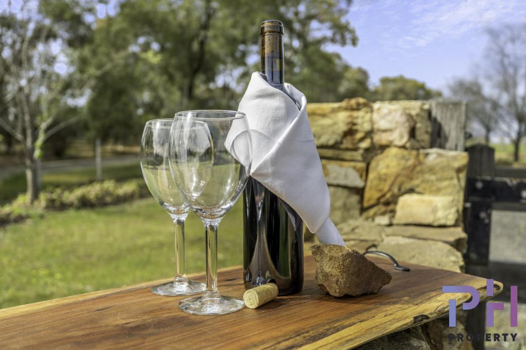 384a Sinclairs Rd, Strathfieldsaye, VIC 3551