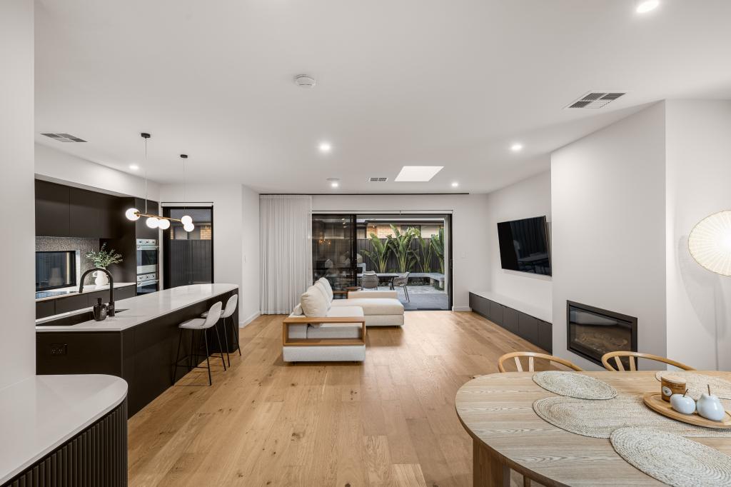 20 Mitton Ave, Henley Beach, SA 5022