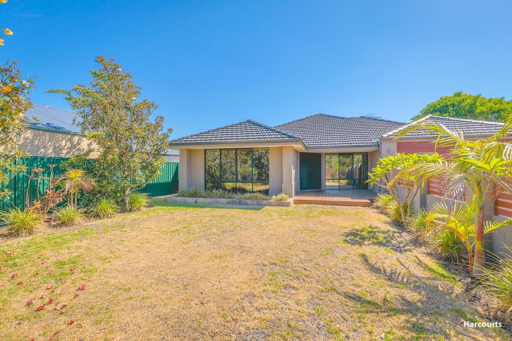 15 Warda Cres, Forrestfield, WA 6058