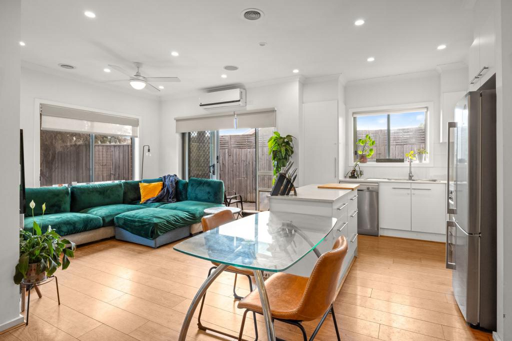 2/30 Hayman Ave, Seaford, VIC 3198