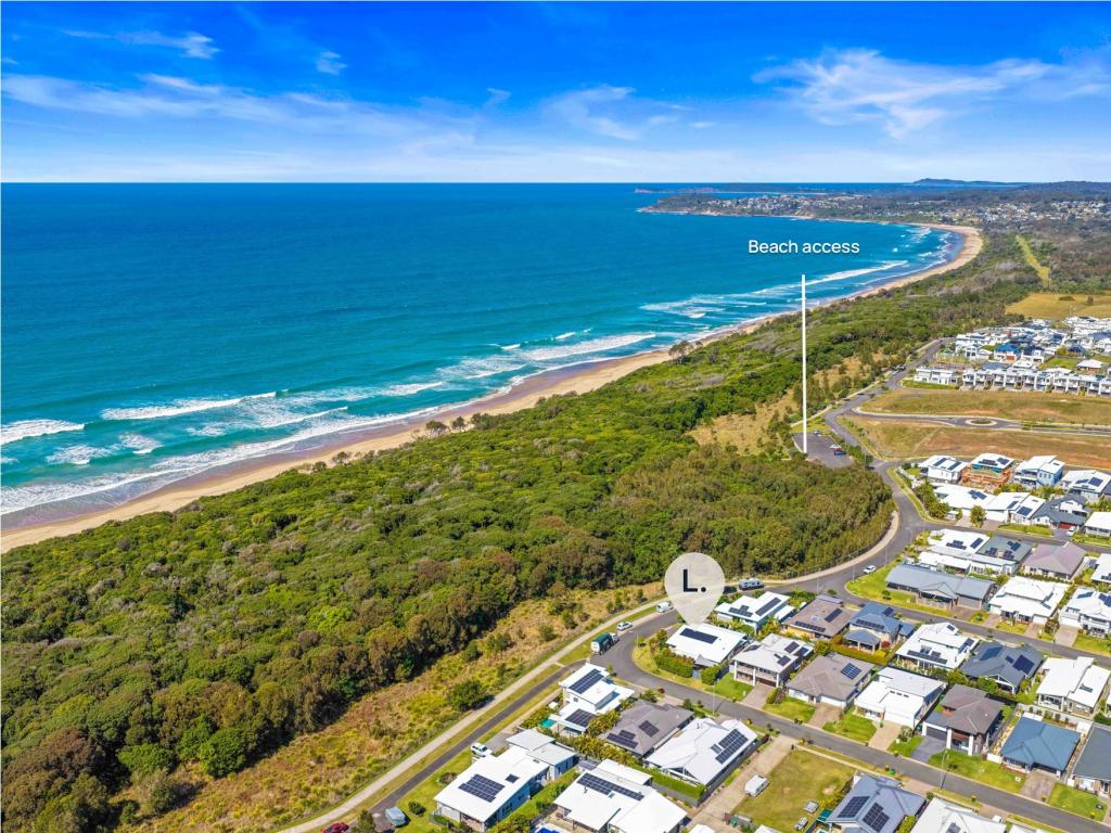 14 Surfers Dr, Lake Cathie, NSW 2445