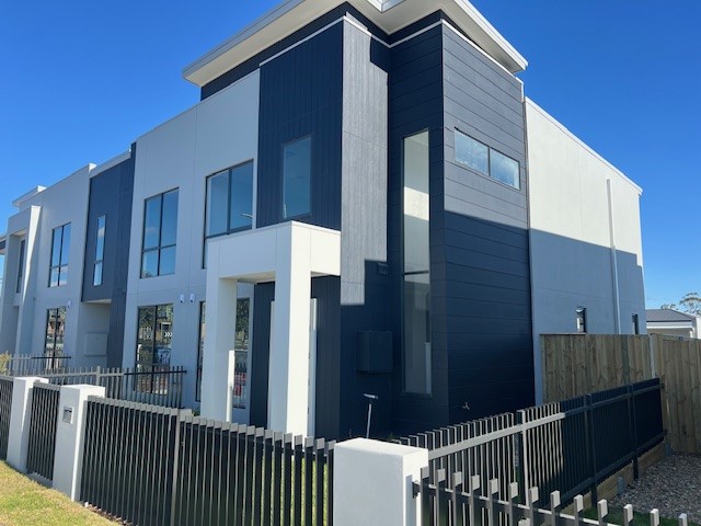79 Dransfield Dr, Oran Park, NSW 2570