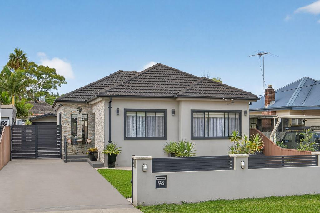 98 Augusta St, Punchbowl, NSW 2196