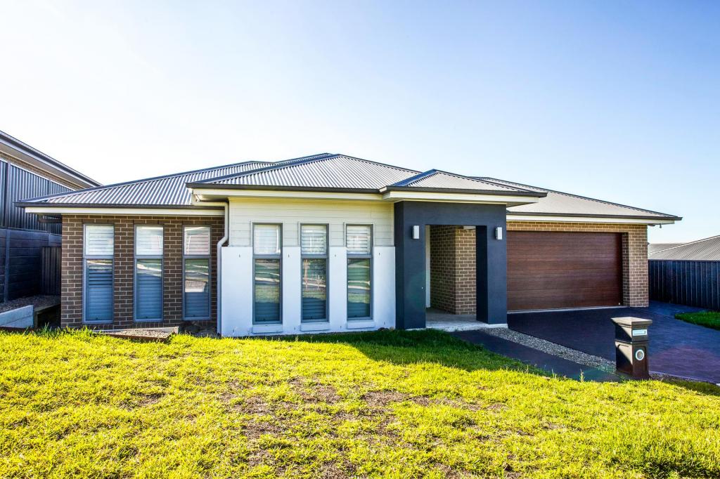 60 Gugara St, Calderwood, NSW 2527