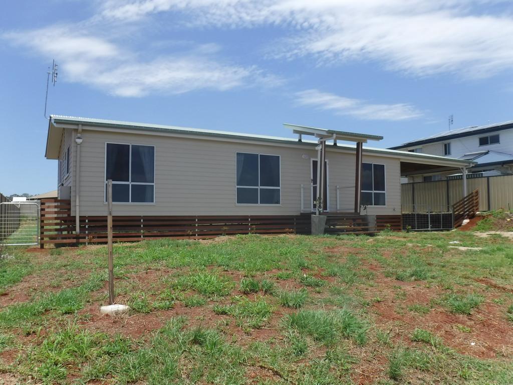 8 Casuarina St, Kingaroy, QLD 4610