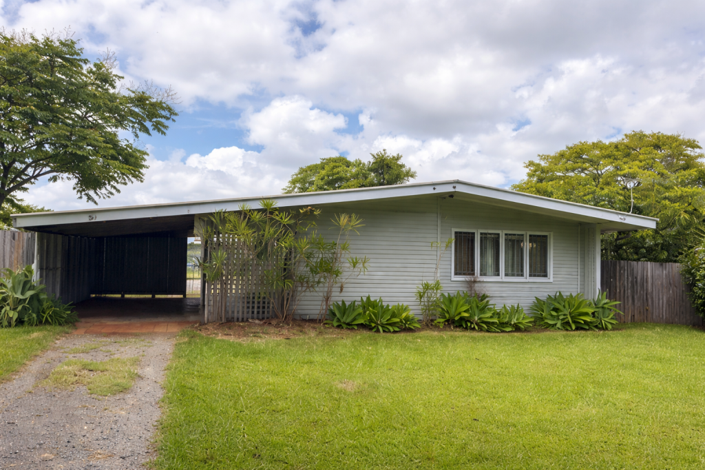 61 Thorne Rd, Birkdale, QLD 4159