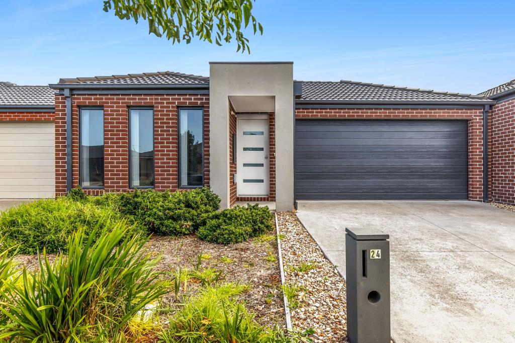 24 CORELLA RD, ARMSTRONG CREEK, VIC 3217
