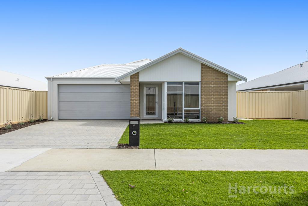 4 Karnak Pkwy, Dawesville, WA 6211