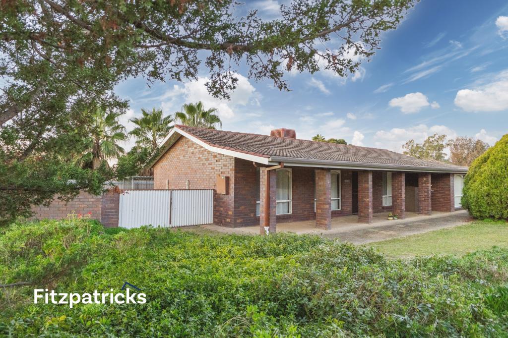 31 Naretha St, Glenfield Park, NSW 2650