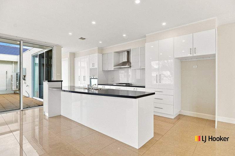 34 Phyllis Ashton Cct, Gungahlin, ACT 2912