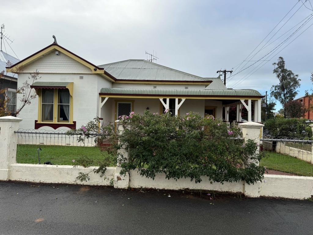 15 Meringo St, Narromine, NSW 2821