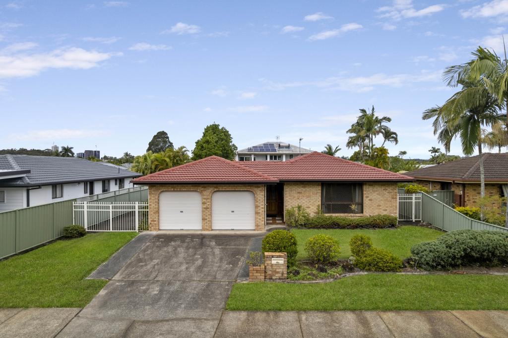120 Christine Ave, Burleigh Waters, QLD 4220