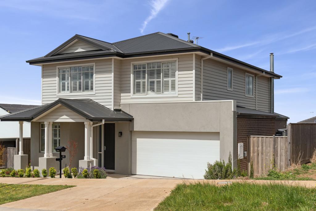 72 DAFFODIL CRES, WALLAN, VIC 3756