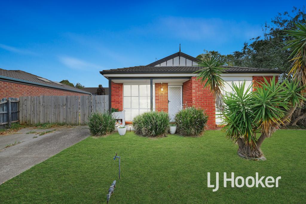 2 THE GLADE, HAMPTON PARK, VIC 3976