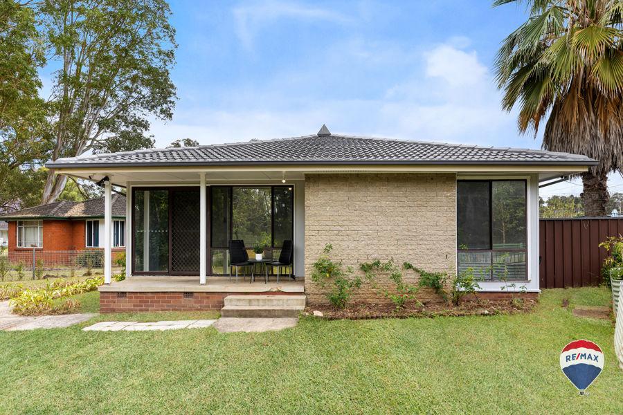 8 Porpoise Pl, Willmot, NSW 2770