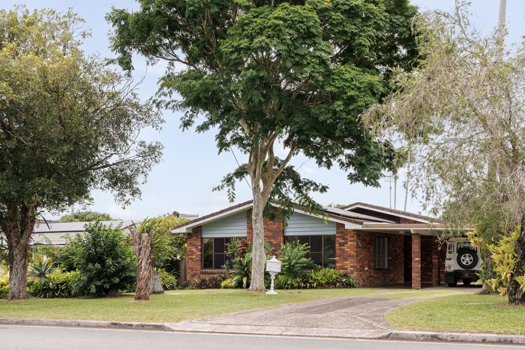 11 Coreen Ave, Tewantin, QLD 4565