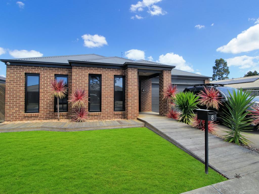 8 Cormorant Cl, Bairnsdale, VIC 3875