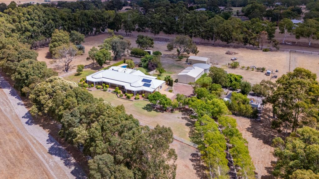 542 HALL RD, SERPENTINE, WA 6125