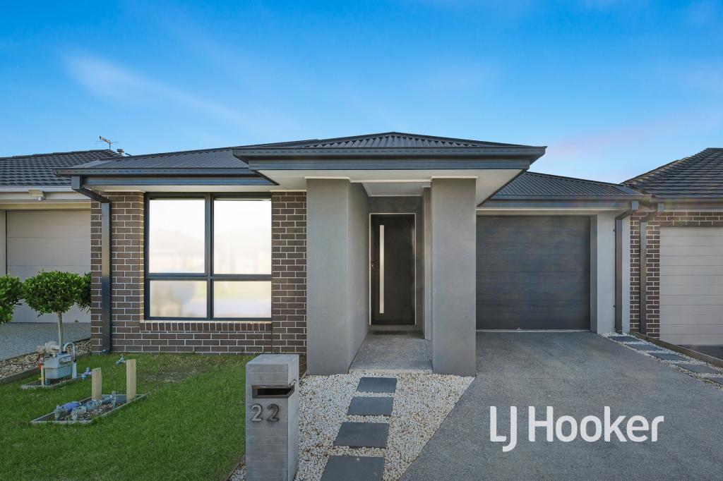 22 Forton Cres, Cranbourne West, VIC 3977