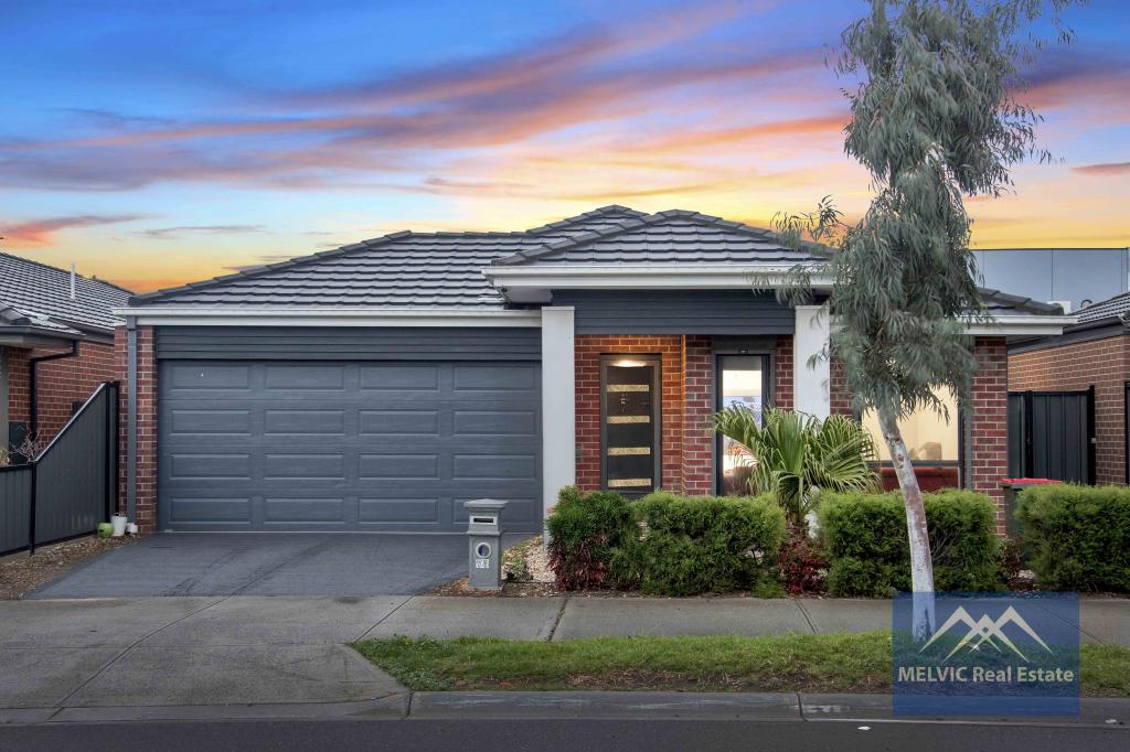 73 CARALEENA DR, TARNEIT, VIC 3029