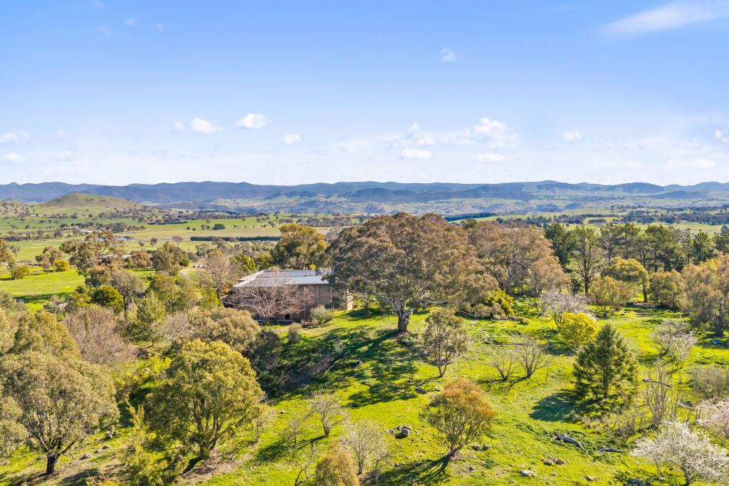103 Captains Hill Rd, Wallaroo, NSW 2618
