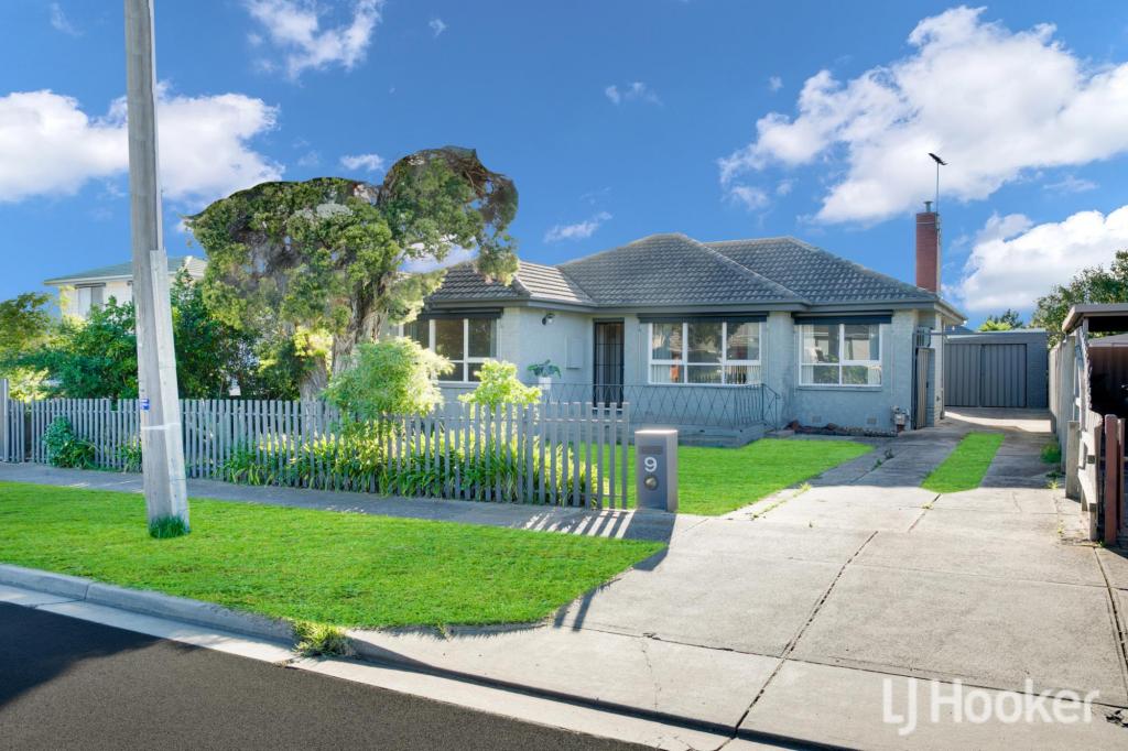 9 Gladstone Gr, Melton, VIC 3337