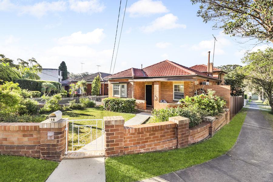 16 Slade Rd, Bardwell Park, NSW 2207
