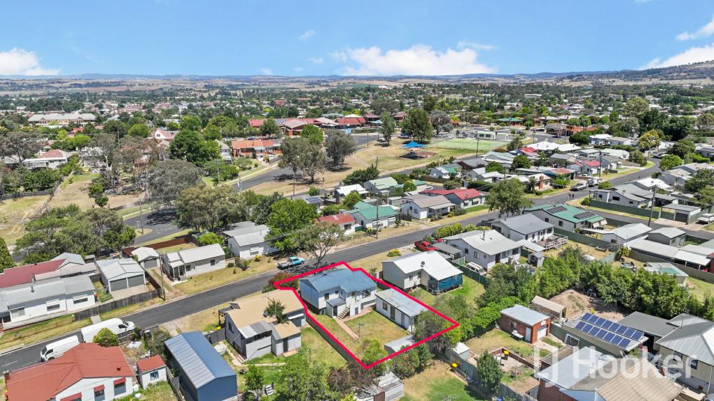 17 Moresby Way, West Bathurst, NSW 2795