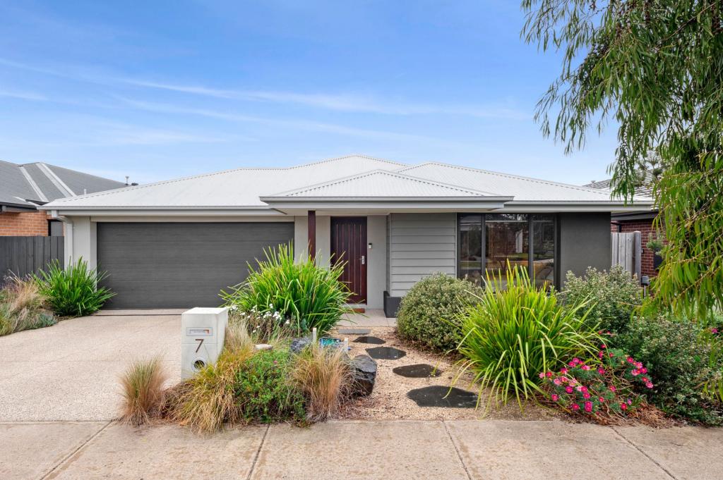 7 Iris Loop, Armstrong Creek, VIC 3217