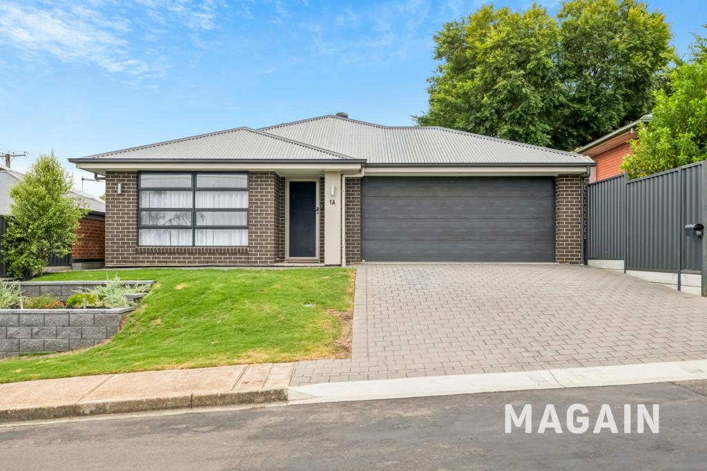 1a Redlac Rd, Morphett Vale, SA 5162