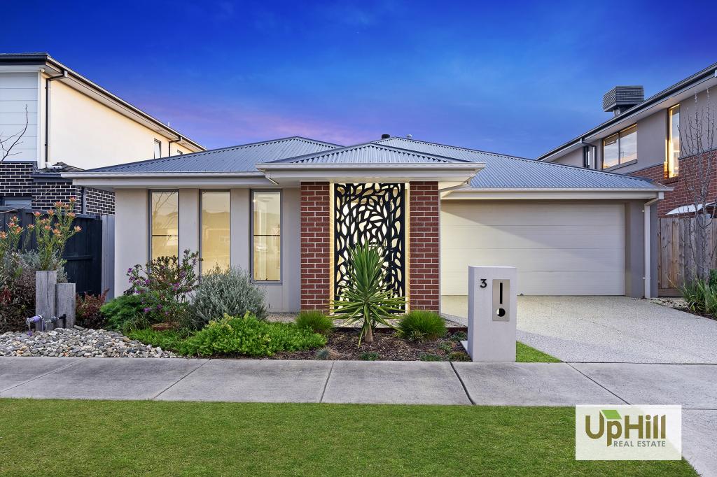 3 SABOT ST, CLYDE NORTH, VIC 3978