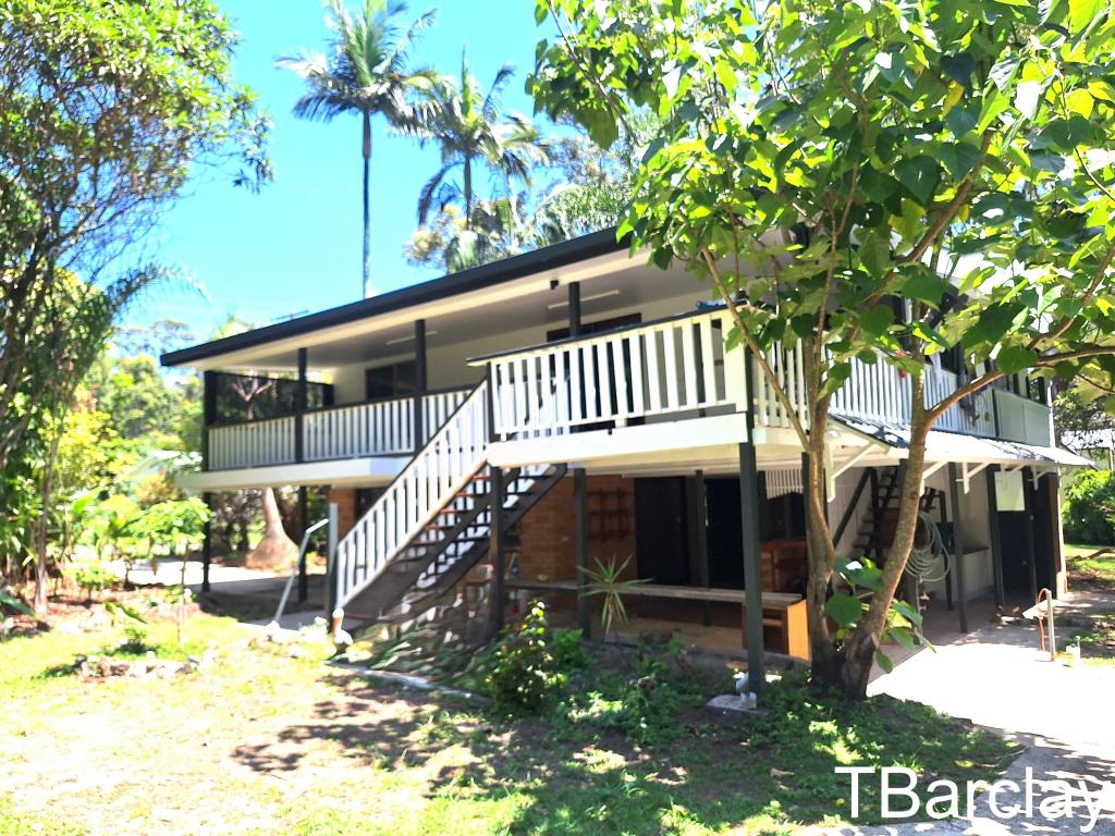 5-7 Noogie St, Macleay Island, QLD 4184