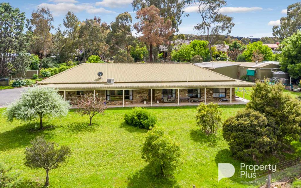 19 Webbs Rd, Campbells Creek, VIC 3451