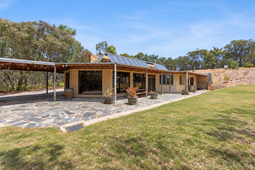 182 House Lane, Sandon, VIC 3462