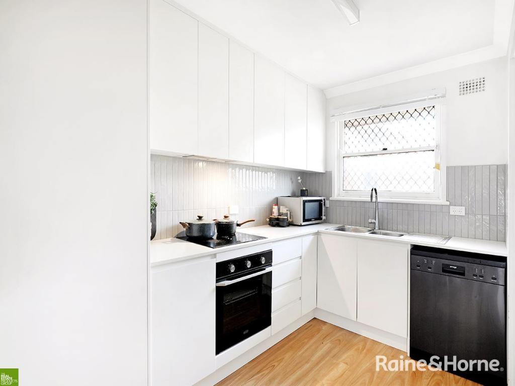 14 Princes Hwy, West Wollongong, NSW 2500