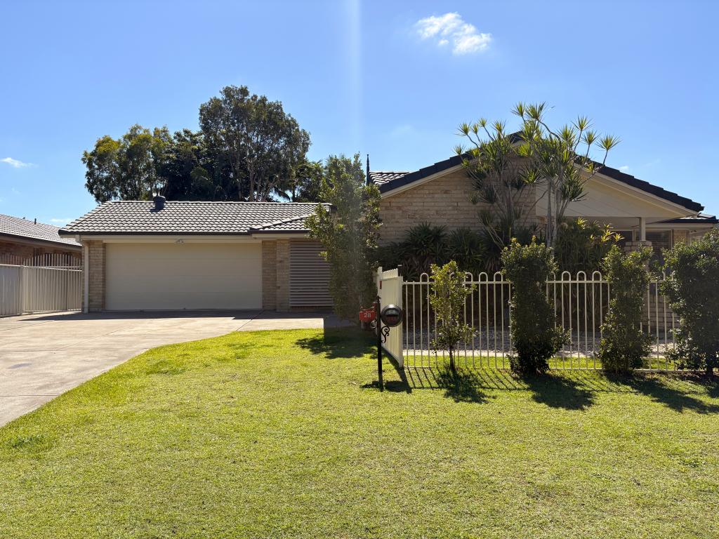 28 Harold Tory Dr, Yamba, NSW 2464