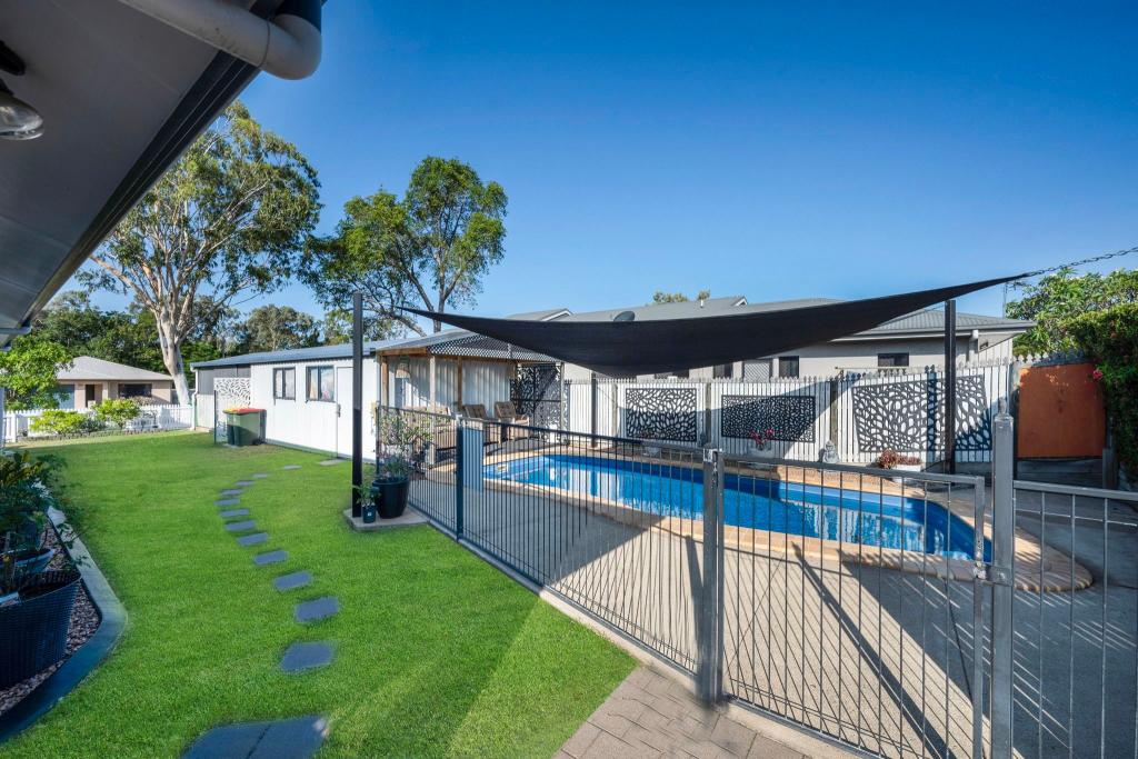 3 Clearwater Ct, Bushland Beach, QLD 4818