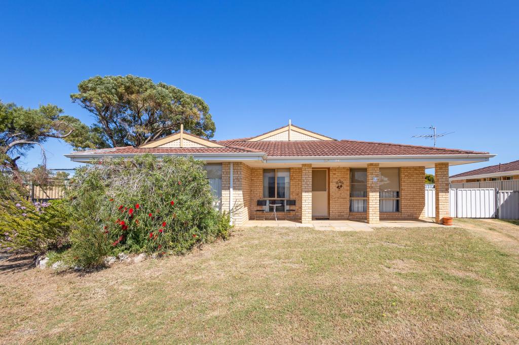 7 Morcombe Rd, Leeman, WA 6514