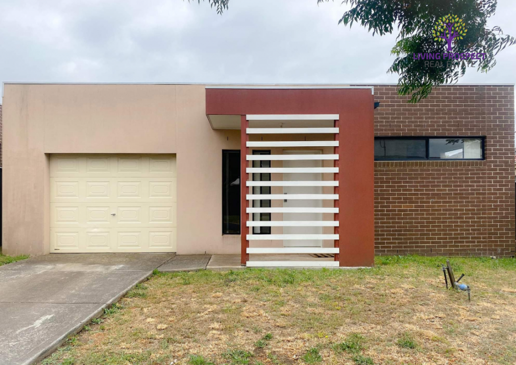 4 BANDLER PKWY, POINT COOK, VIC 3030