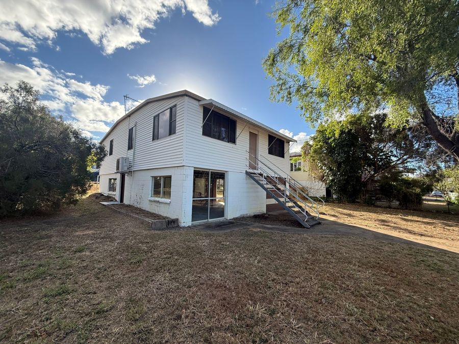 19 Strathmore St, Collinsville, QLD 4804
