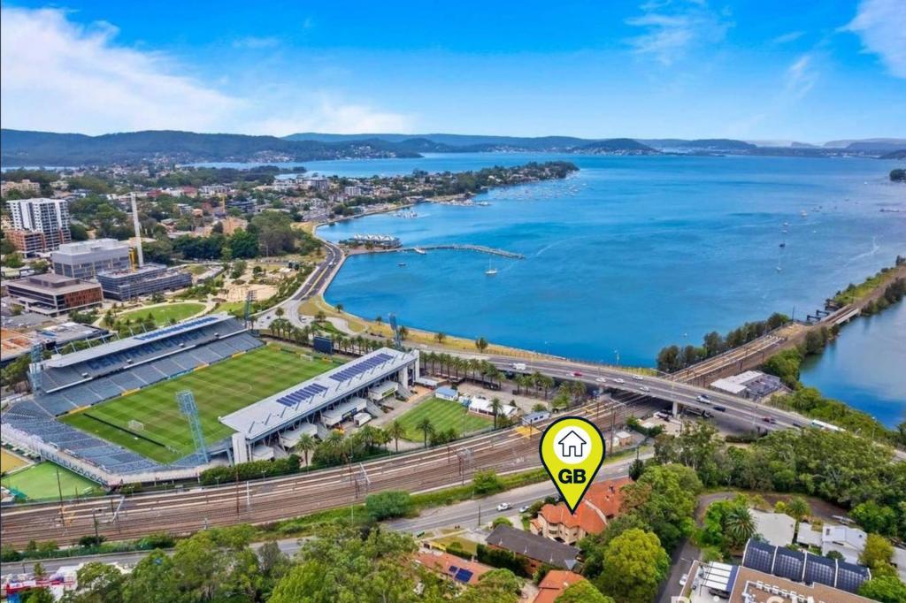 2/11 Riou St, Gosford, NSW 2250